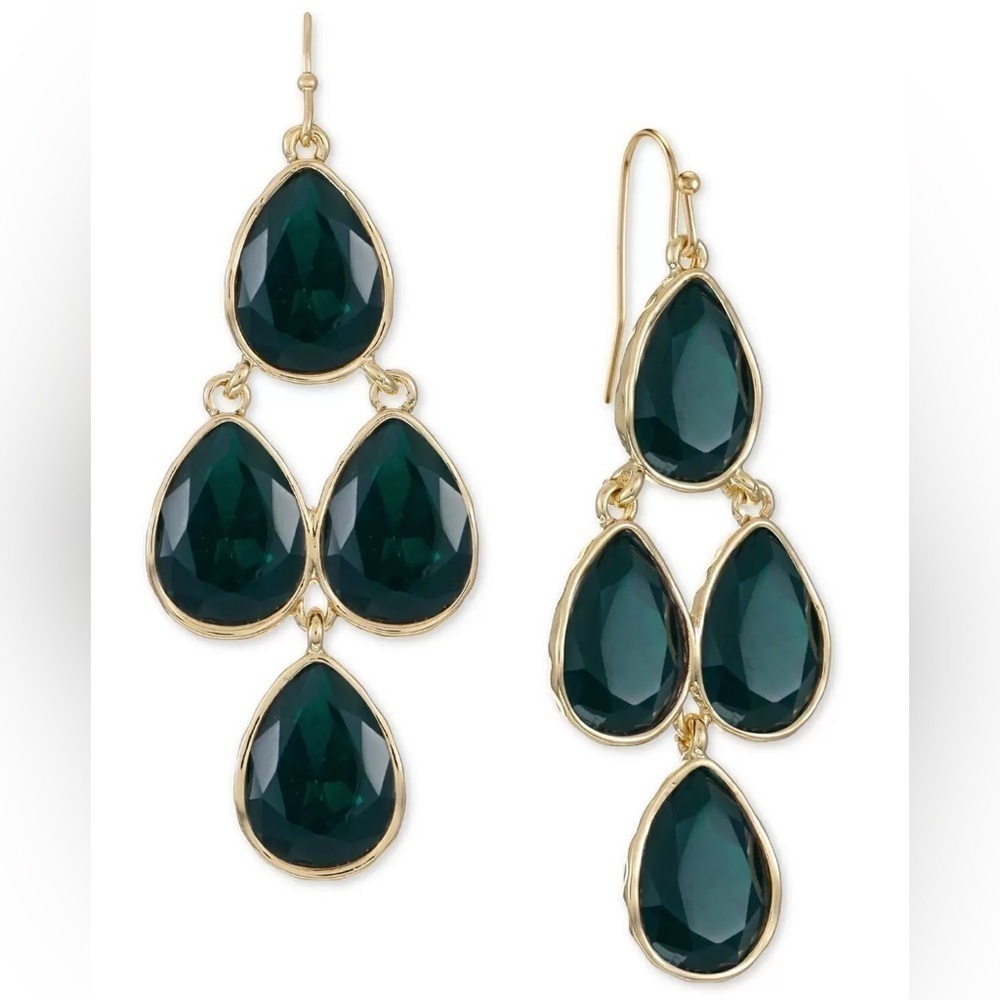 NWT Style & Co green drop earrings 💍💎👑💕